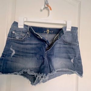 Seven mid rise jean short
